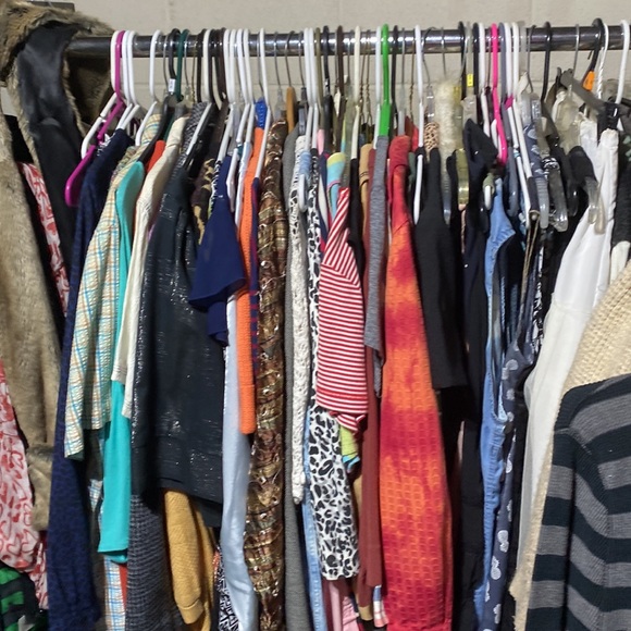 Going out of biz soon - Make me an offer- dirt low everything has to go! 🎉🎉🎉 - Picture 4 of 4